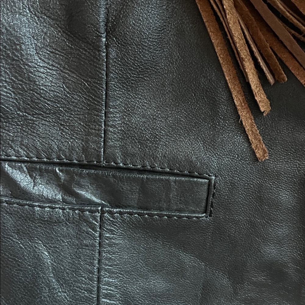 Western Leather Fringe Vest‎ - Picture 10 of 13